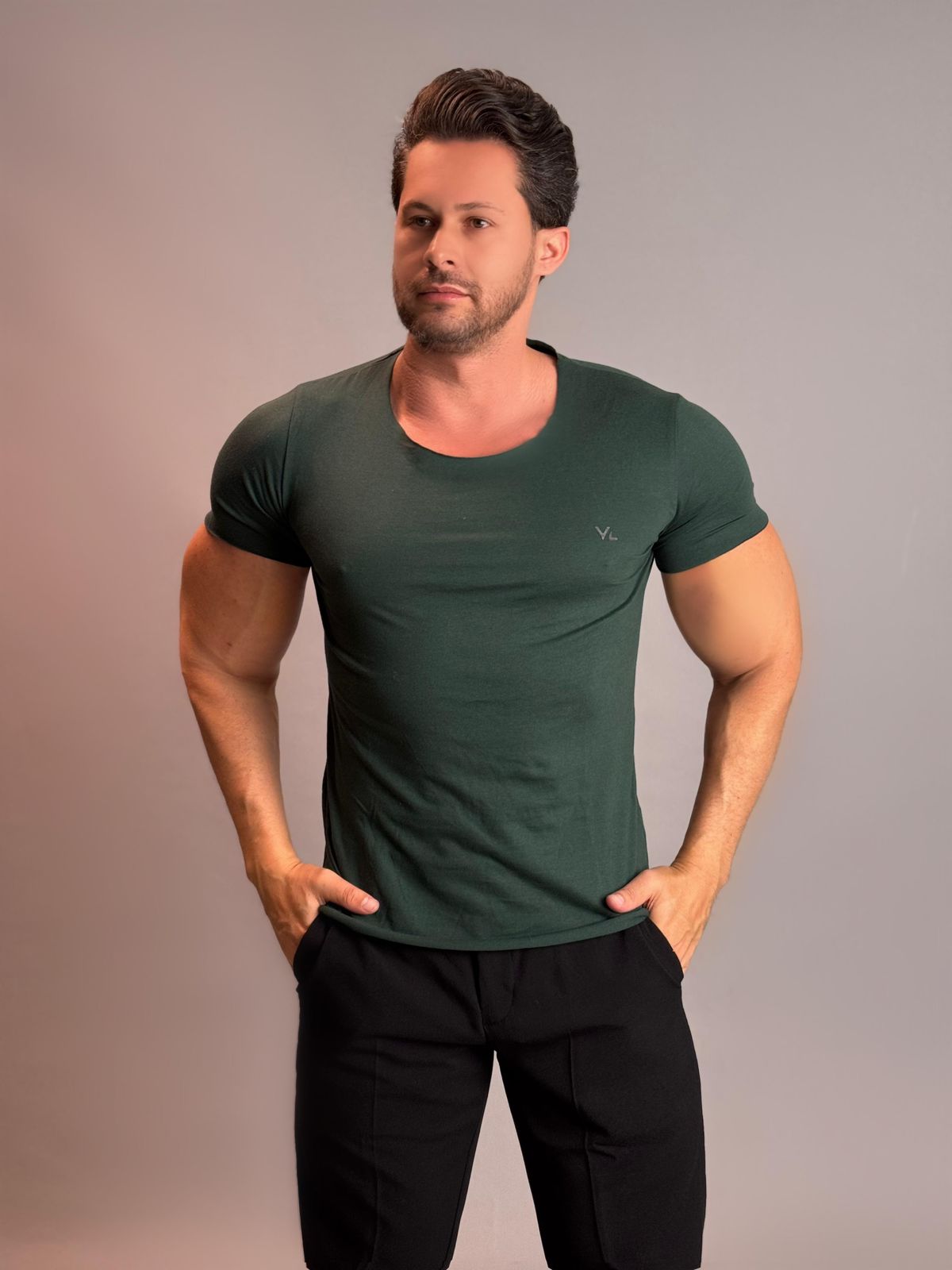 Camisa Gola Careca Masculina - Verde Militar