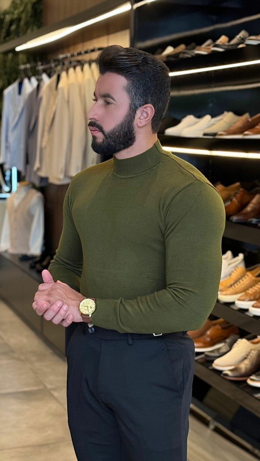 Suéter Masculino Gola Alta em Modal