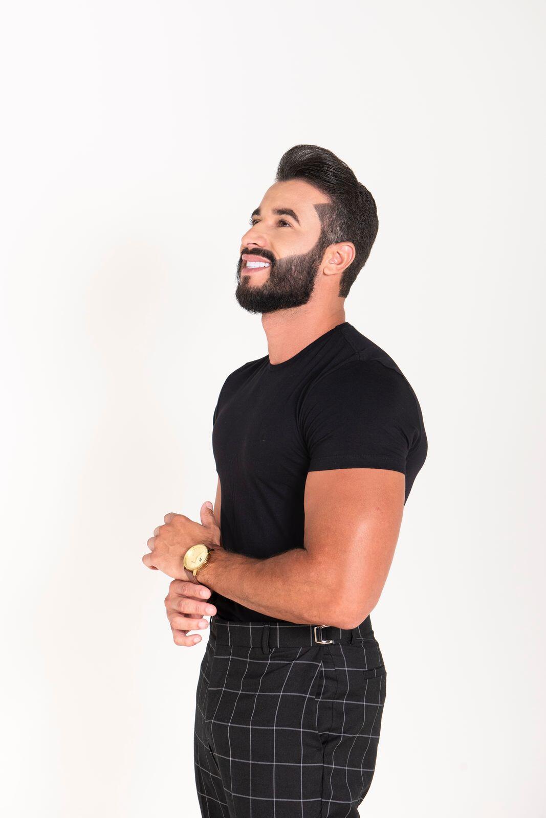 T-Shirt Masculina Algodão Egípcio