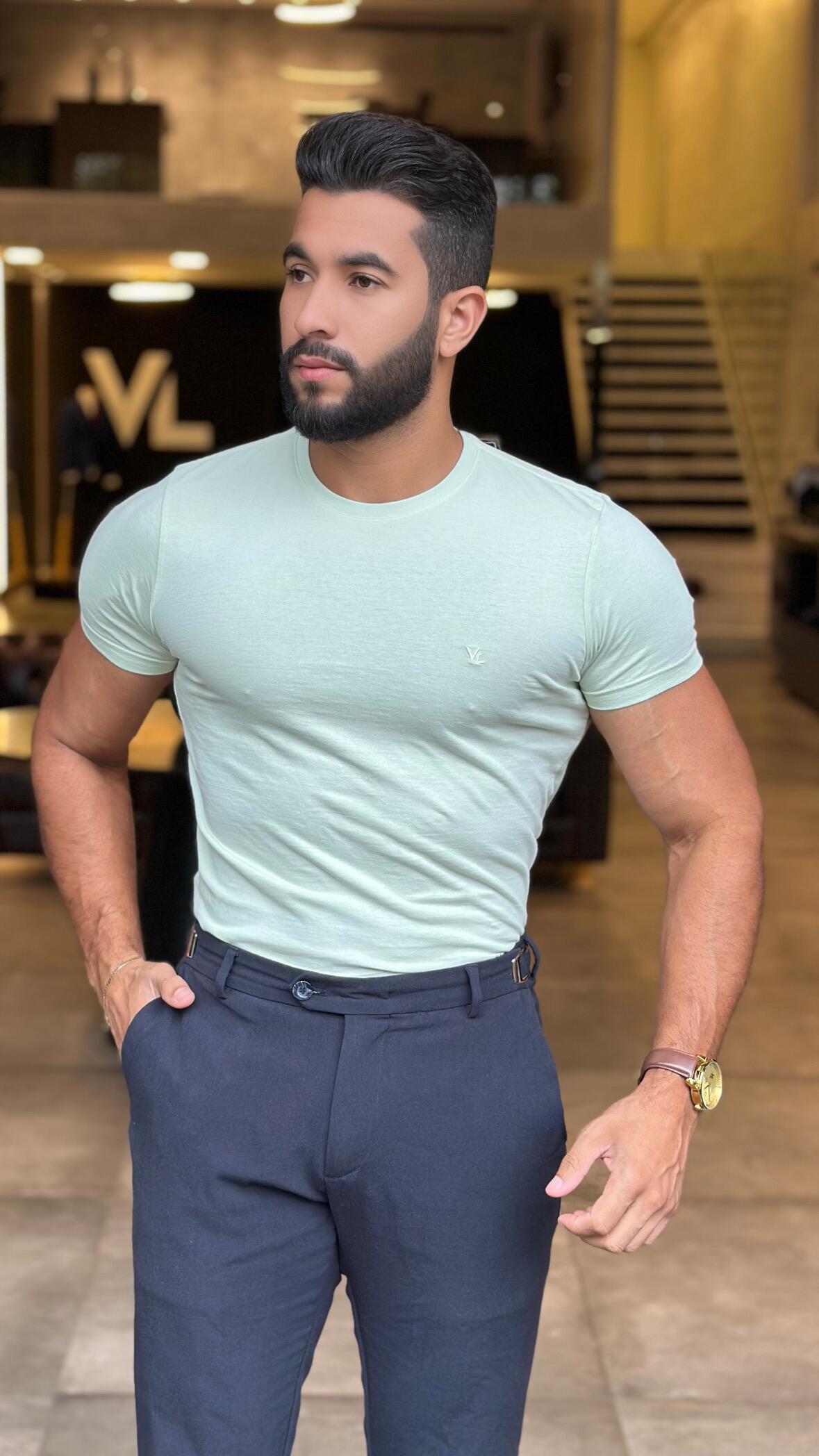 T-Shirt Masculina Algodão Premium