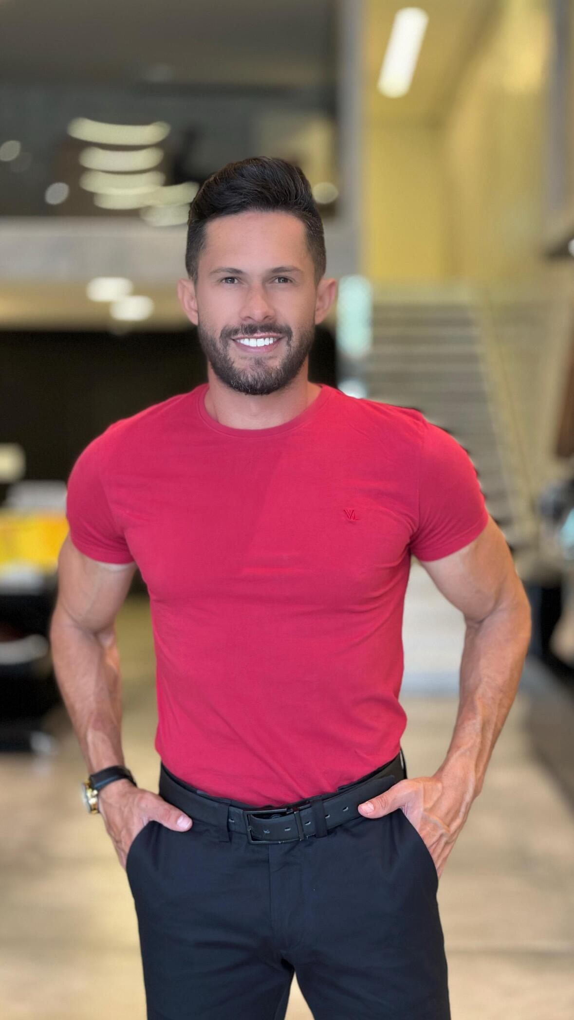 T-Shirt Masculina Algodão Premium