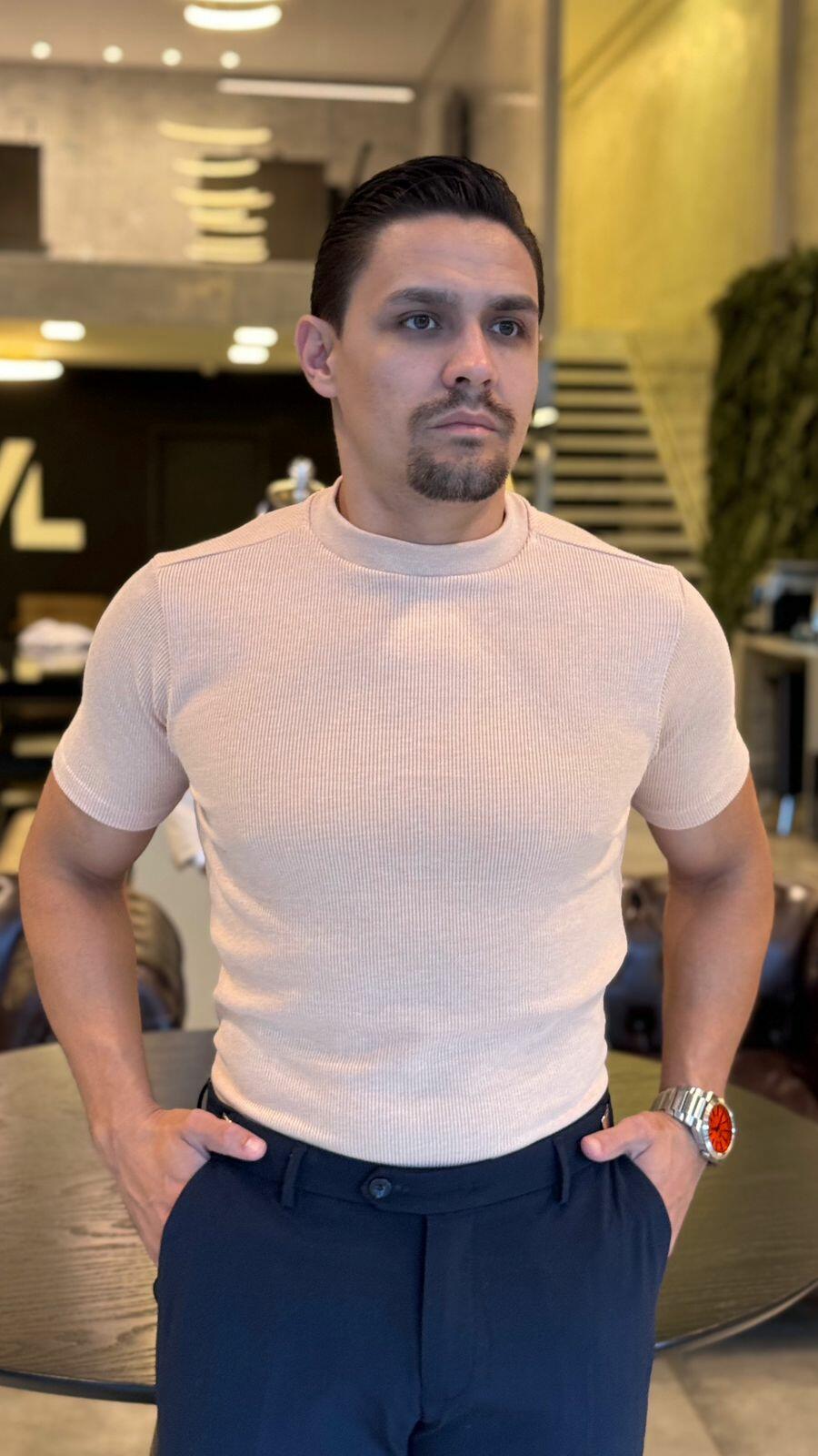 T-Shirt Masculina Rilievo