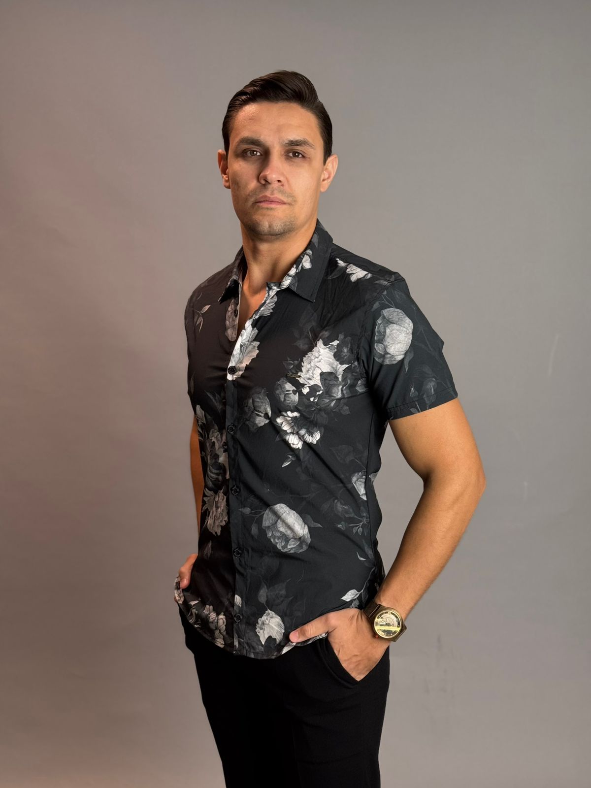 Camisa Social Masculina com Botão Manga Curta - Estampado