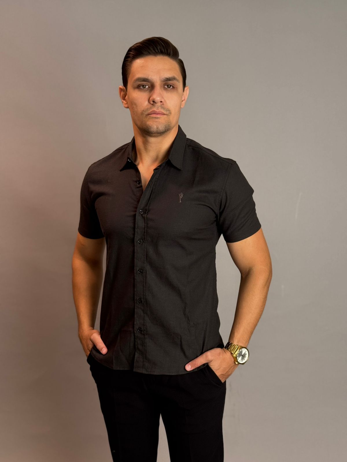 Camisa Social Masculina com Botão Manga Curta - Preta