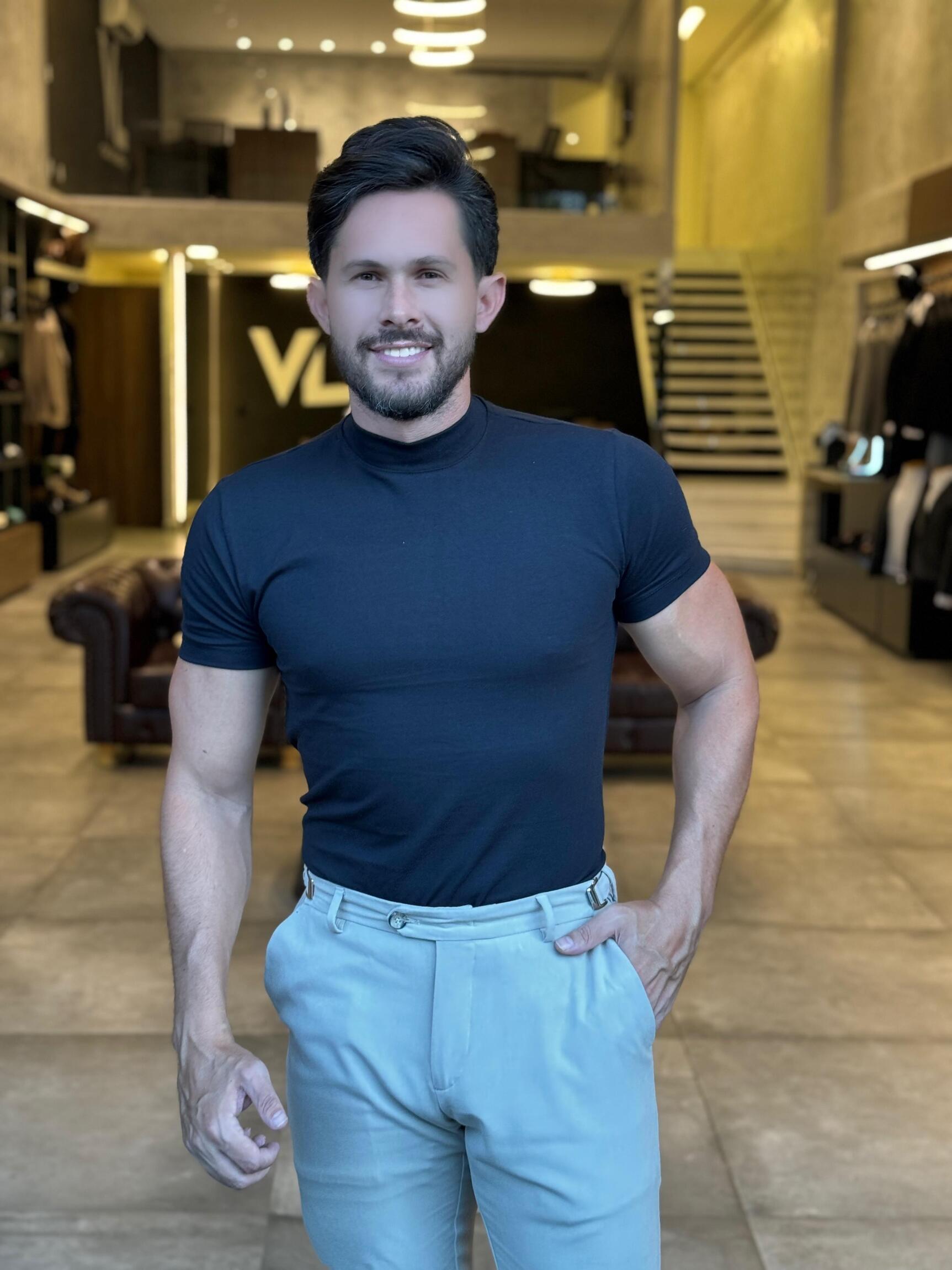 T-Shirt Masculina Gola Alta Techno Cotton