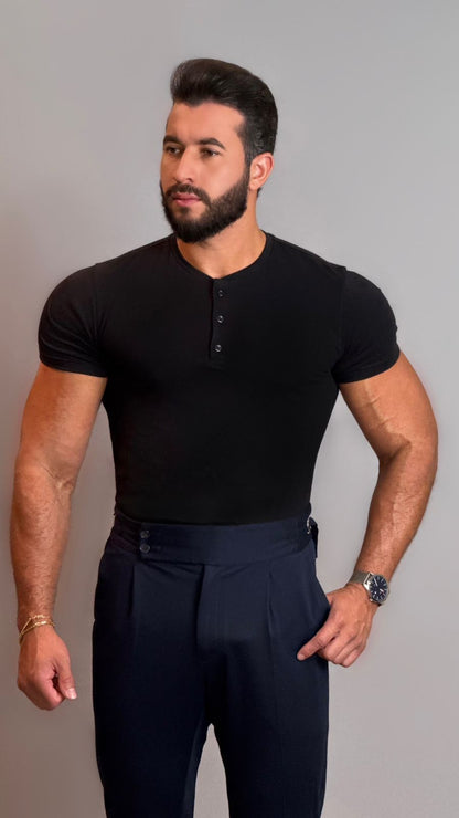 T-Shirt Masculina Gola Henley
