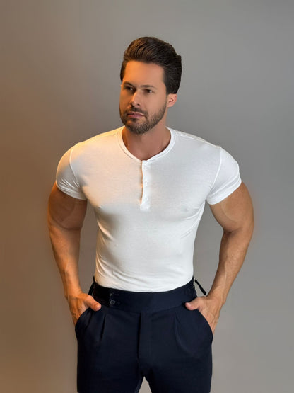 T-Shirt Masculina Gola Henley