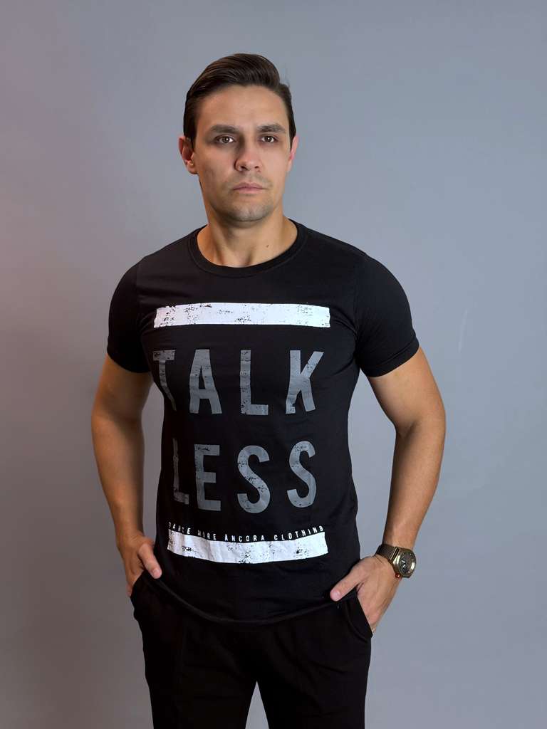 Camisa Gola Redonda Masculina - Preta Talk Less