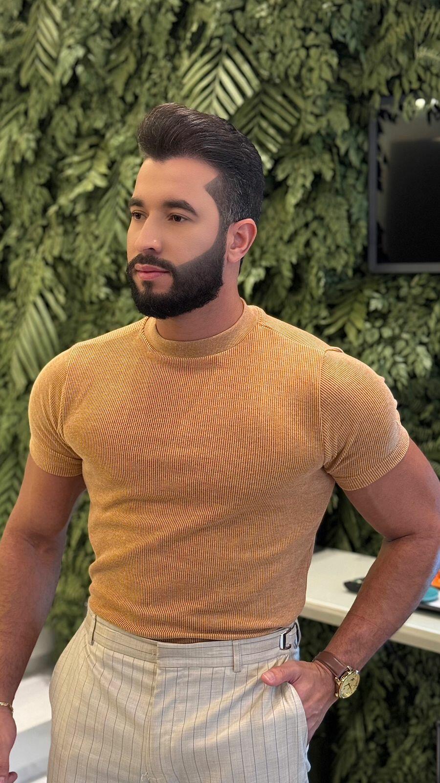 T-Shirt Masculina Rilievo