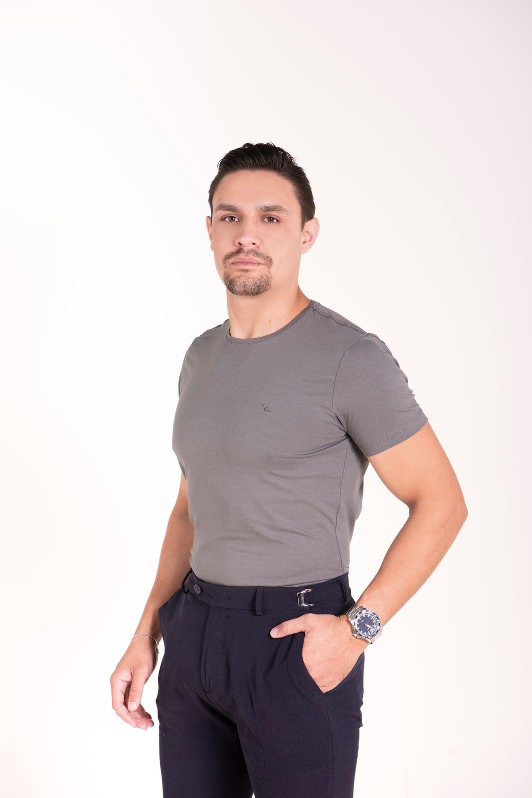 T-Shirt Masculina Algodão Egípcio