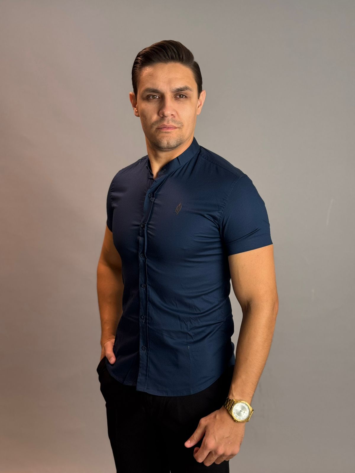 Camisa Social Masculina Gola Padre com Botão - Azul Marinho